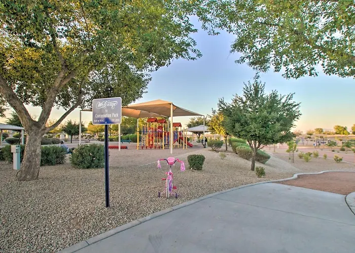 Holiday home Backyard Oasis: Updated San Tan Valley Escape *