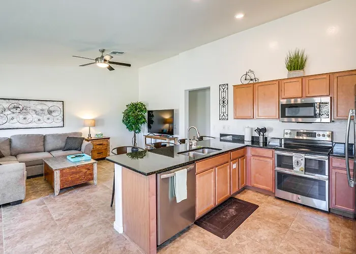 Holiday home Backyard Oasis: Updated San Tan Valley Escape Magma