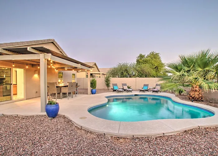 Holiday home Backyard Oasis: Updated San Tan Valley Escape *